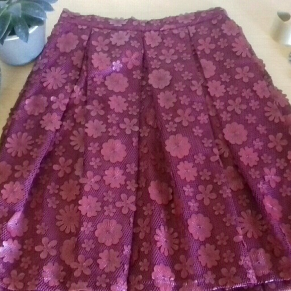 Skirt - Picture 8 of 8
